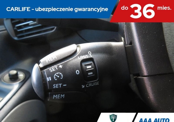 Peugeot Rifter cena 56000 przebieg: 155269, rok produkcji 2019 z Sędziszów Małopolski małe 211